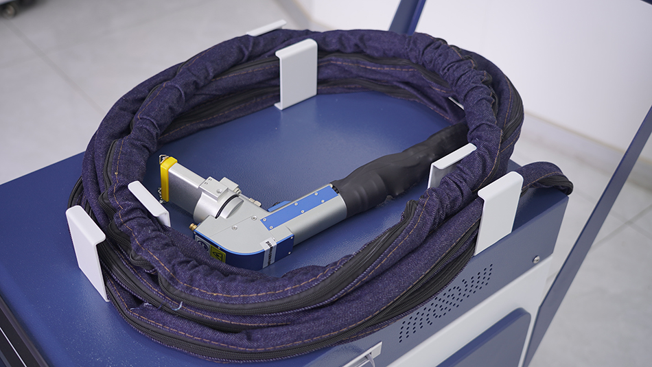 直接販売の工業用レーザー洗浄機、木材、石、アルミニウム、ガラ - Industrial Laser Removal Machine のレビューと価格